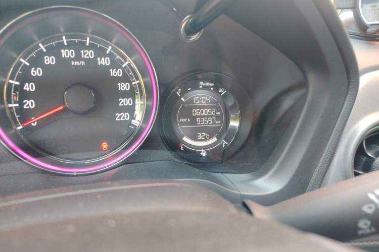 Used Honda XR-V 2021 1.5L CVT Comfort Version Odometer Close Up