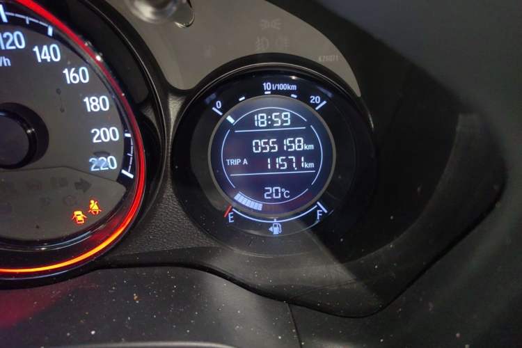 Used Honda XR-V 2021 1.5L CVT Comfort Version Odometer Close Up