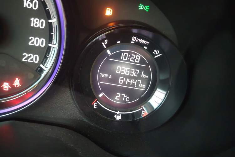 Used Honda XR-V 2021 220TURBO CVT Luxury Edition Odometer Close Up