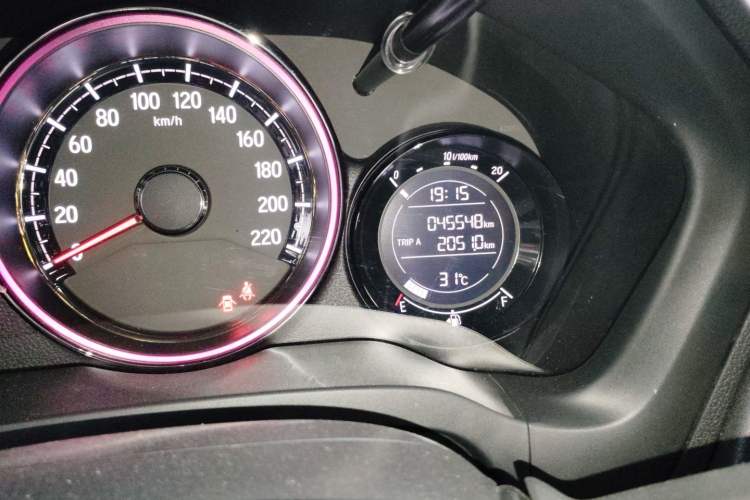Used Honda XR-V 2021 220TURBO CVT Comfort Version Odometer Close Up