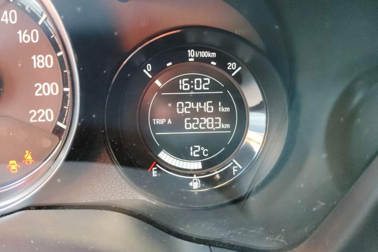 Used Honda XR-V 2021 1.5L CVT Comfort Version Odometer Close Up