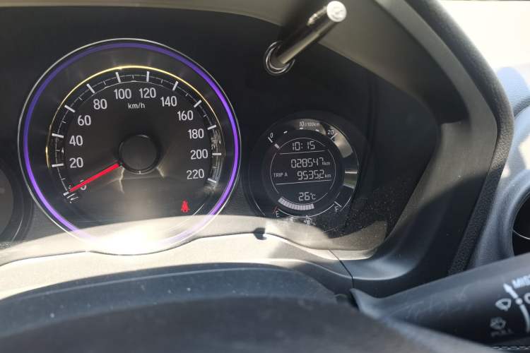 Used Honda XR-V 2021 1.5L CVT Classic Edition Odometer Close Up