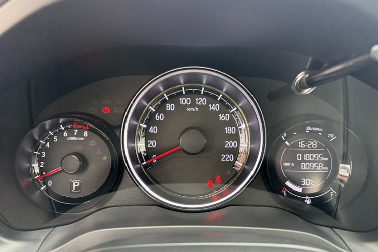 Used Honda XR-V 2021 1.5L CVT Classic Edition Odometer Close Up