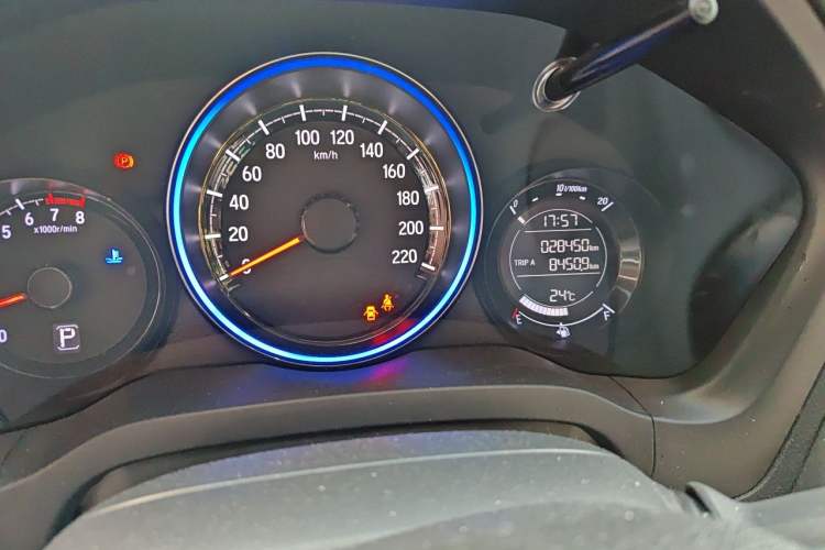 Used Honda XR-V 2021 1.5L CVT Comfort Version Odometer Close Up