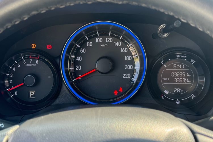Used Honda XR-V 2021 1.5L CVT Comfort Version Odometer Close Up