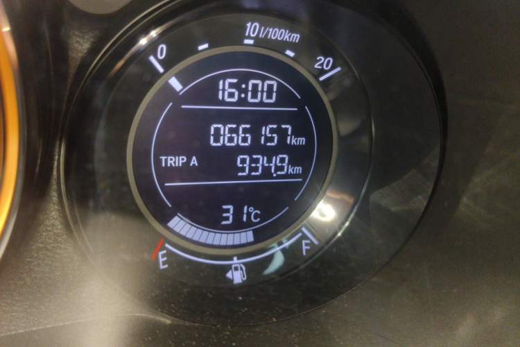 Used Honda XR-V 2021 220TURBO CVT Comfort Version Odometer Close Up