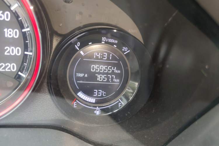 Used Honda XR-V 2021 1.5L CVT Comfort Version Odometer Close Up