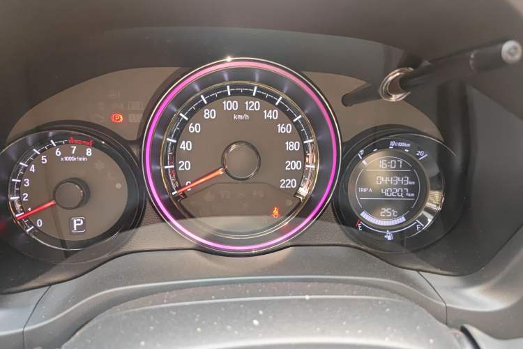 Used Honda XR-V 2021 1.5L CVT Comfort Version Odometer Close Up