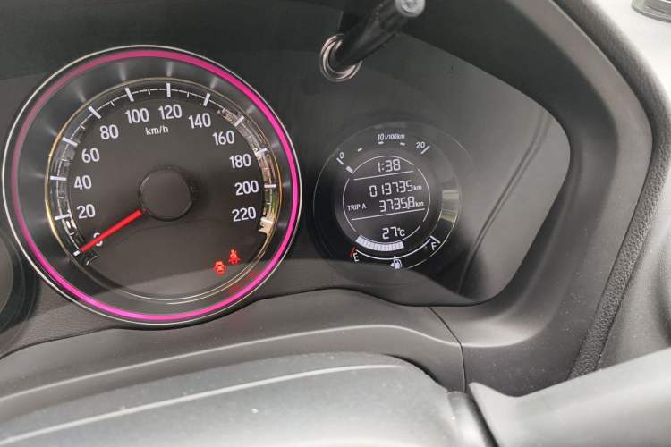 Used Honda XR-V 2021 1.5L CVT Comfort Version Odometer Close Up