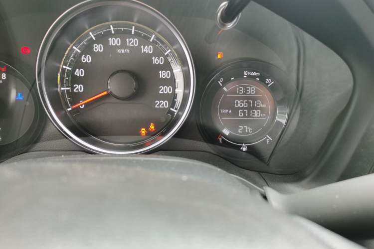 Used Honda XR-V 2021 1.5L CVT Classic Edition Odometer Close Up