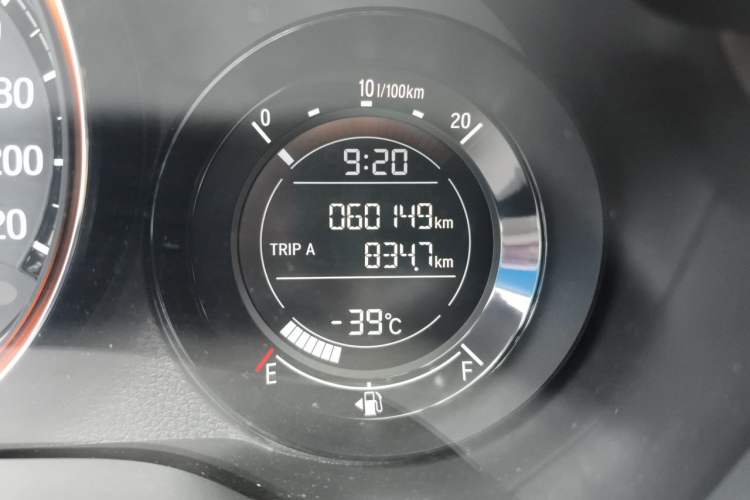 Used Honda XR-V 2021 1.5L CVT Comfort Version Odometer Close Up