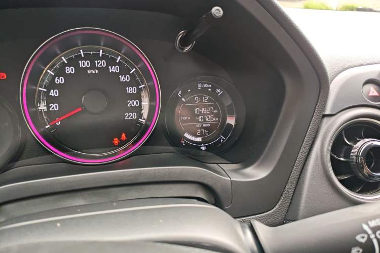 Used Honda XR-V 2021 1.5L CVT Comfort Version Odometer Close Up