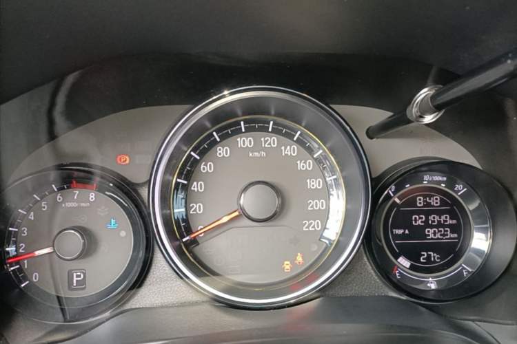 Used Honda XR-V 2021 1.5L CVT Classic Edition Odometer Close Up