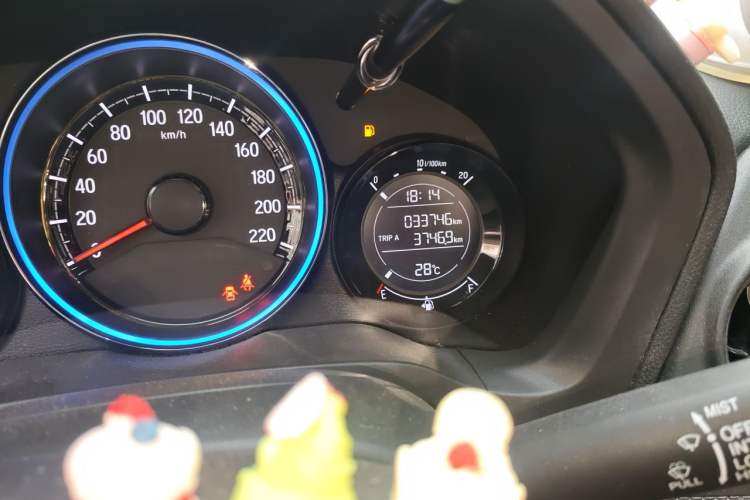 Used Honda XR-V 2021 1.5L CVT Comfort Version Odometer Close Up