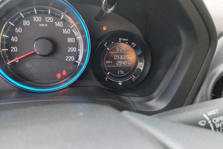 Used Honda XR-V 2021 220TURBO CVT Comfort Version Odometer Close Up