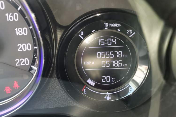 Used Honda XR-V 2021 1.5L CVT Classic Edition Odometer Close Up