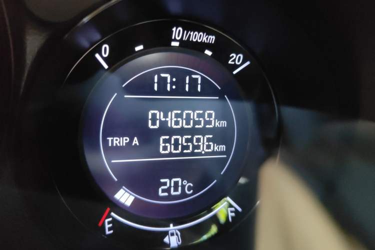 Used Honda XR-V 2021 1.5L CVT Comfort Version Odometer Close Up
