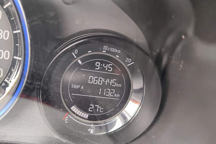 Used Honda XR-V 2021 1.5L CVT Classic Edition Odometer Close Up