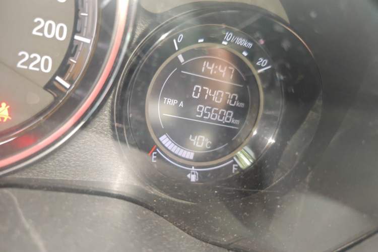 Used Honda XR-V 2021 1.5L CVT Comfort Version Odometer Close Up