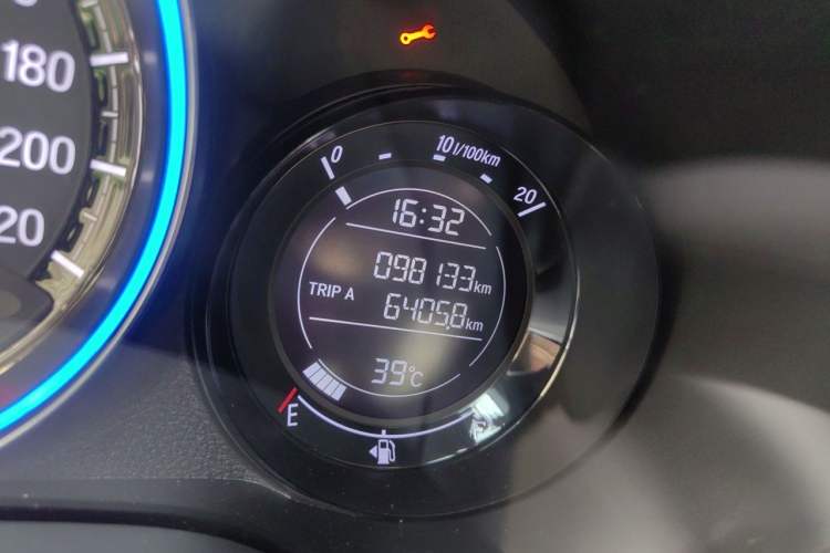 Used Honda XR-V 2021 220TURBO CVT Luxury Edition Odometer Close Up