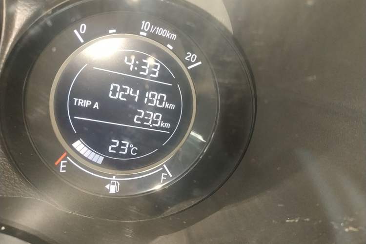 Used Honda XR-V 2021 1.5L CVT Classic Edition Odometer Close Up