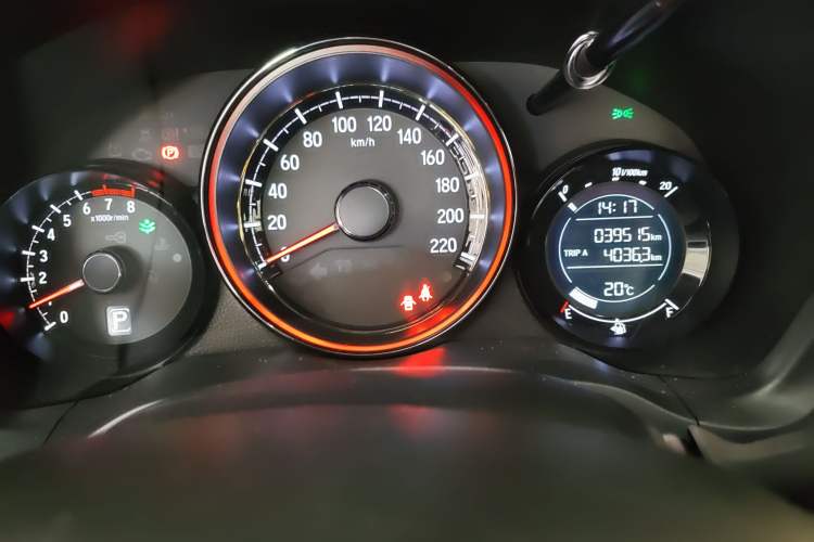 Used Honda XR-V 2021 220TURBO CVT Luxury Edition Odometer Close Up