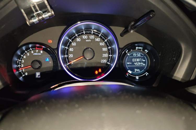 Used Honda XR-V 2021 1.5L CVT Classic Edition Odometer Close Up