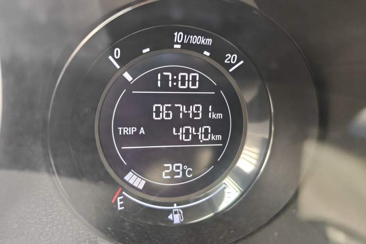 Used Honda XR-V 2021 1.5L CVT Classic Edition Odometer Close Up