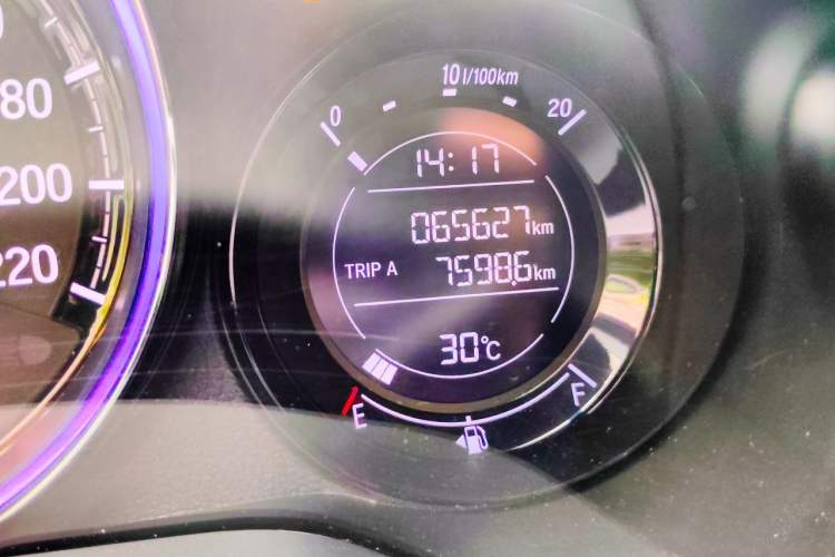 Used Honda XR-V 2021 1.5L CVT Comfort Version Odometer Close Up
