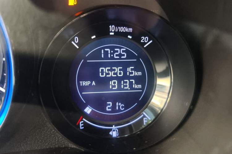 Used Honda XR-V 2021 1.5L CVT Comfort Version Odometer Close Up