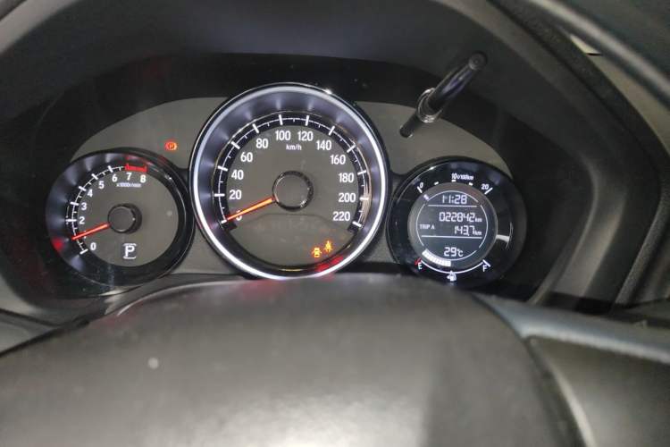 Used Honda XR-V 2021 1.5L CVT Classic Edition Odometer Close Up