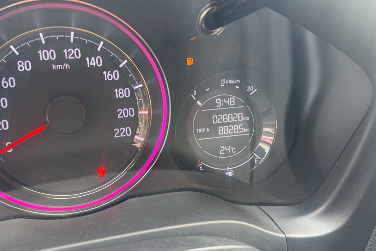 Used Honda XR-V 2021 1.5L CVT Comfort Version Odometer Close Up