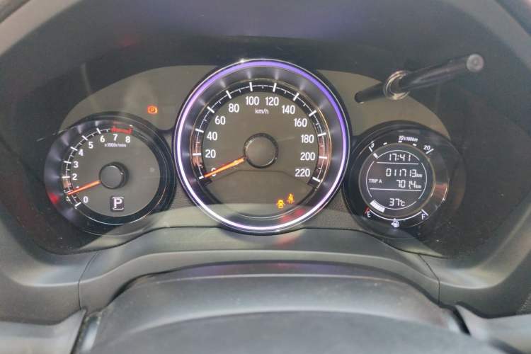 Used Honda XR-V 2021 1.5L CVT Classic Edition Odometer Close Up