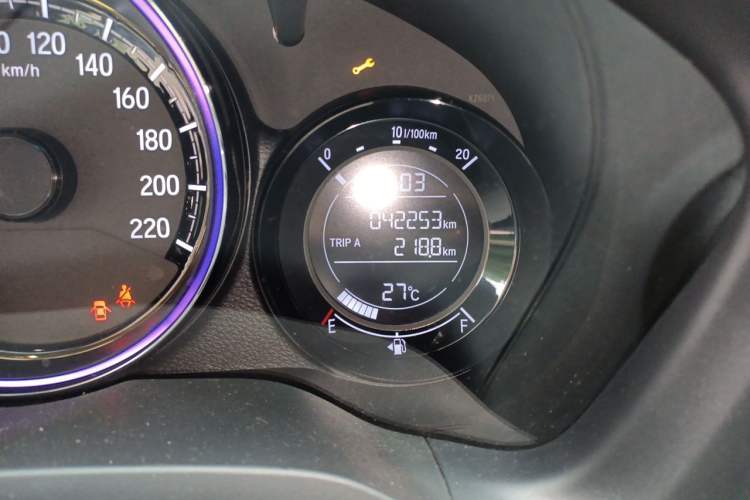 Used Honda XR-V 2021 220TURBO CVT Luxury Edition Odometer Close Up