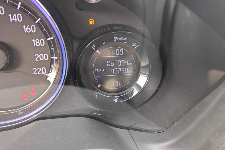 Used Honda XR-V 2021 220TURBO CVT Luxury Edition Odometer Close Up