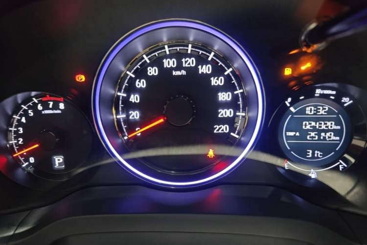 Used Honda XR-V 2021 220TURBO CVT Comfort Version Odometer Close Up