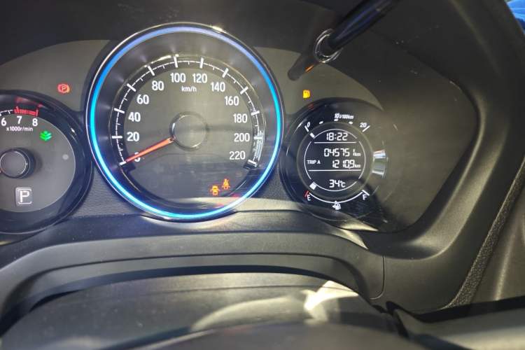Used Honda XR-V 2021 1.5L CVT Comfort Version Odometer Close Up