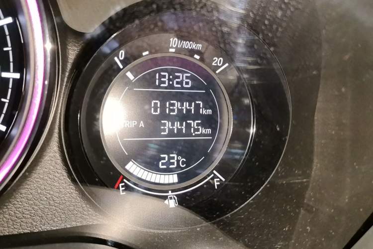 Used Honda XR-V 2021 1.5L CVT Comfort Version Odometer Close Up