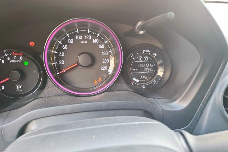 Used Honda XR-V 2021 1.5L CVT Comfort Version Odometer Close Up