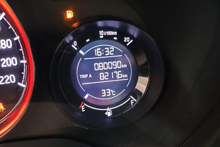 Used Honda XR-V 2021 1.5L CVT Comfort Version Odometer Close Up