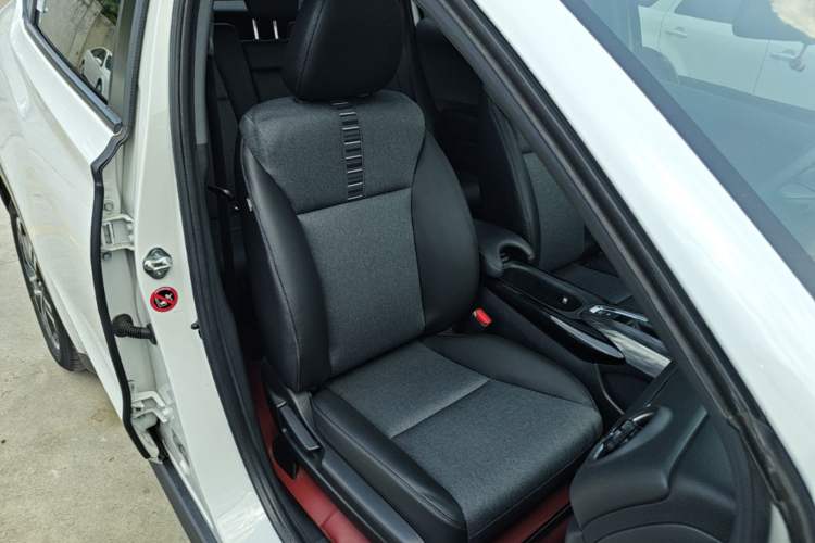 Used Honda XR-V 2021 1.5L CVT Comfort Version Right Front Seat