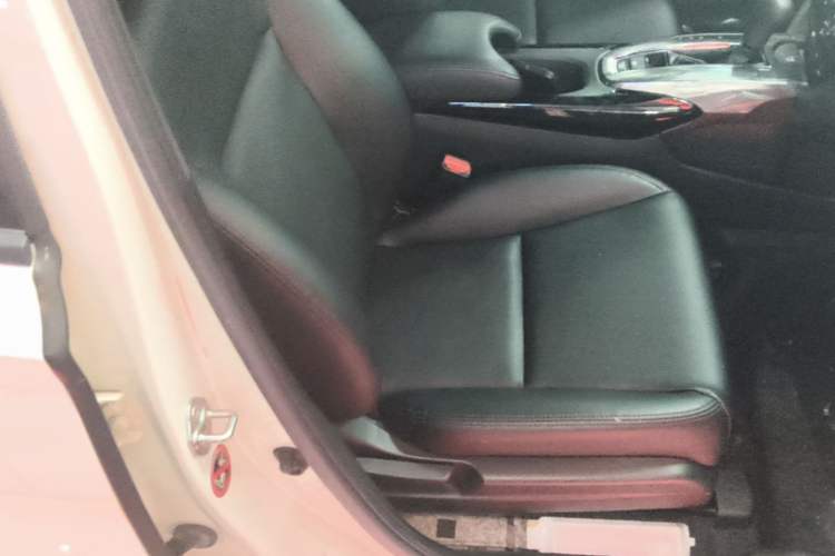 Used Honda XR-V 2021 1.5L CVT Classic Edition Right Front Seat