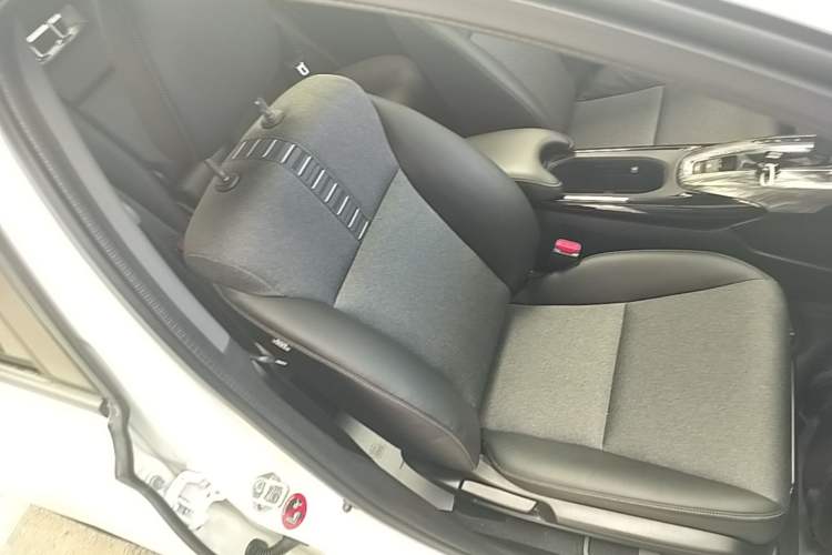 Used Honda XR-V 2021 1.5L CVT Comfort Version Right Front Seat