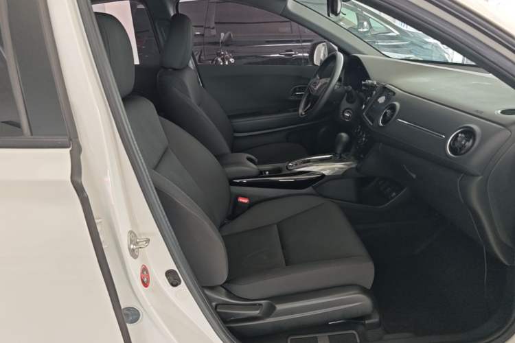 Used Honda XR-V 2021 1.5L CVT Classic Edition Right Front Seat