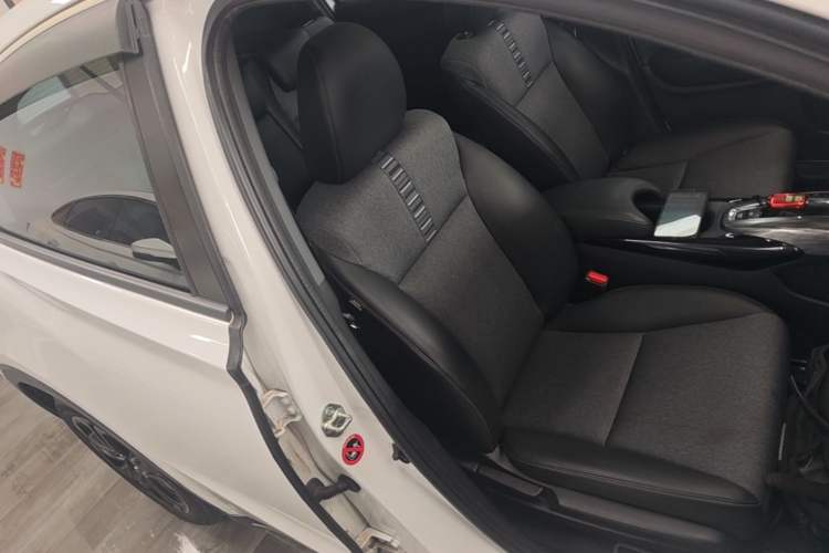 Used Honda XR-V 2021 220TURBO CVT Luxury Edition Right Front Seat