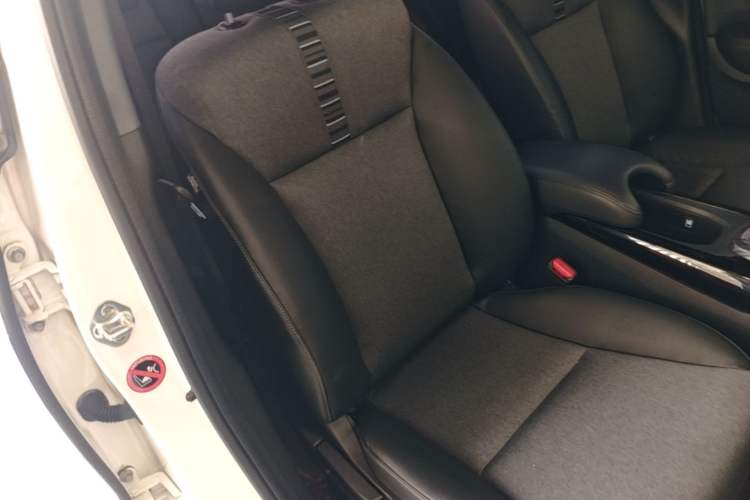 Used Honda XR-V 2021 1.5L CVT Comfort Version Right Front Seat
