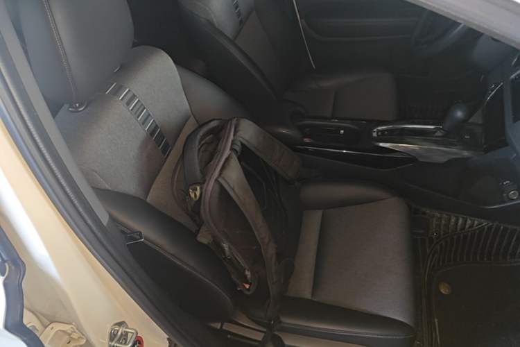 Used Honda XR-V 2021 220TURBO CVT Luxury Edition Right Front Seat