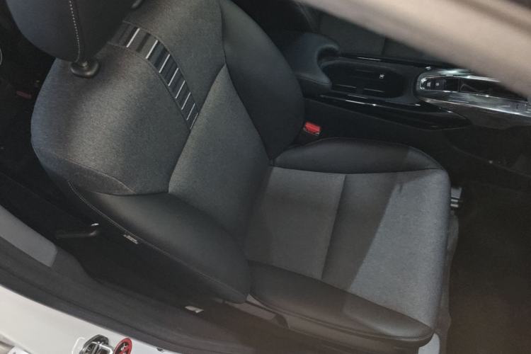Used Honda XR-V 2021 220TURBO CVT Luxury Edition Right Front Seat