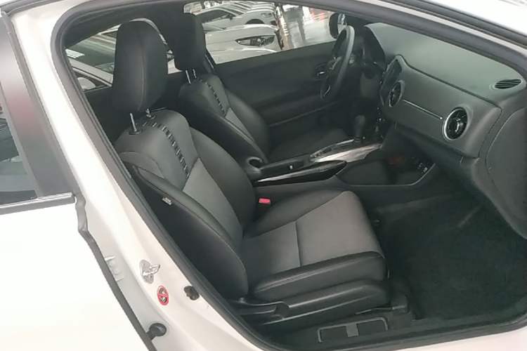Used Honda XR-V 2021 1.5L CVT Comfort Version Right Front Seat