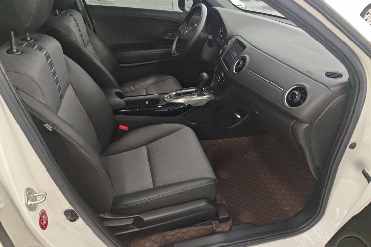 Used Honda XR-V 2021 220TURBO CVT Luxury Edition Right Front Seat